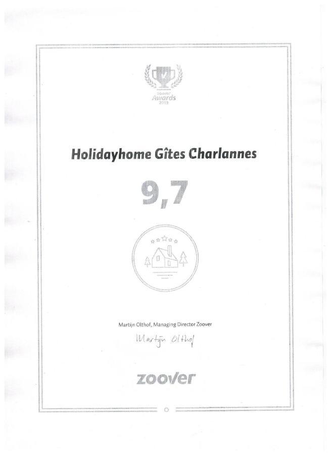 Gite Four A Pain Charlannes Hautefage المظهر الخارجي الصورة